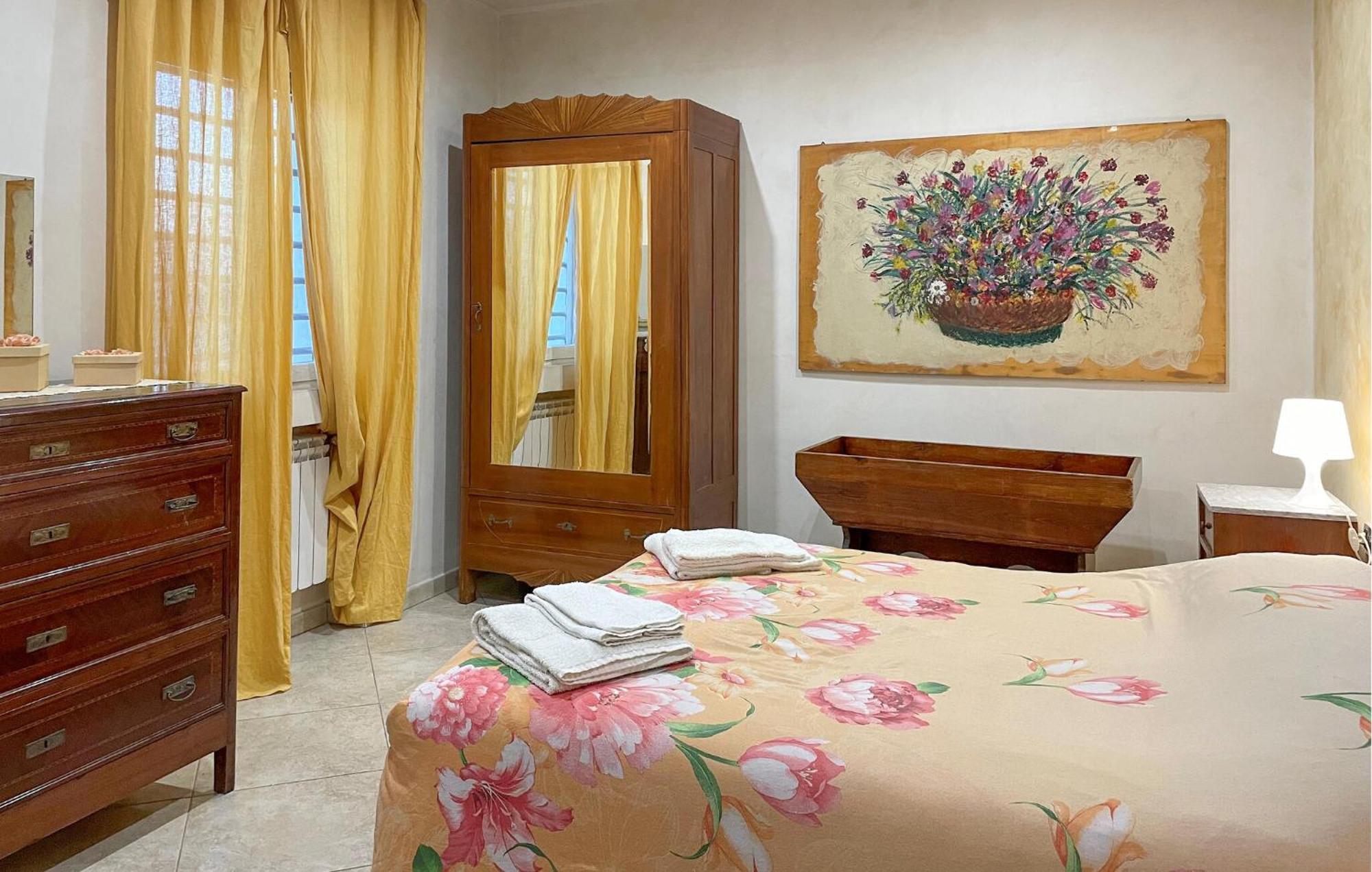 Awesome Apartment In Bari With Wifi ภายนอก รูปภาพ